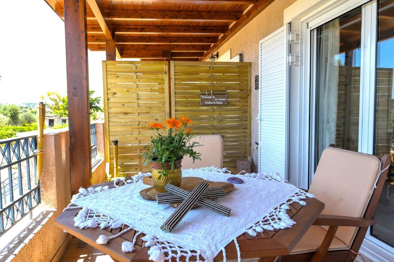 Salty Breeze Experience Vs Olive Flavor Sensation At Porto Cheli Apartment Exterior photo
