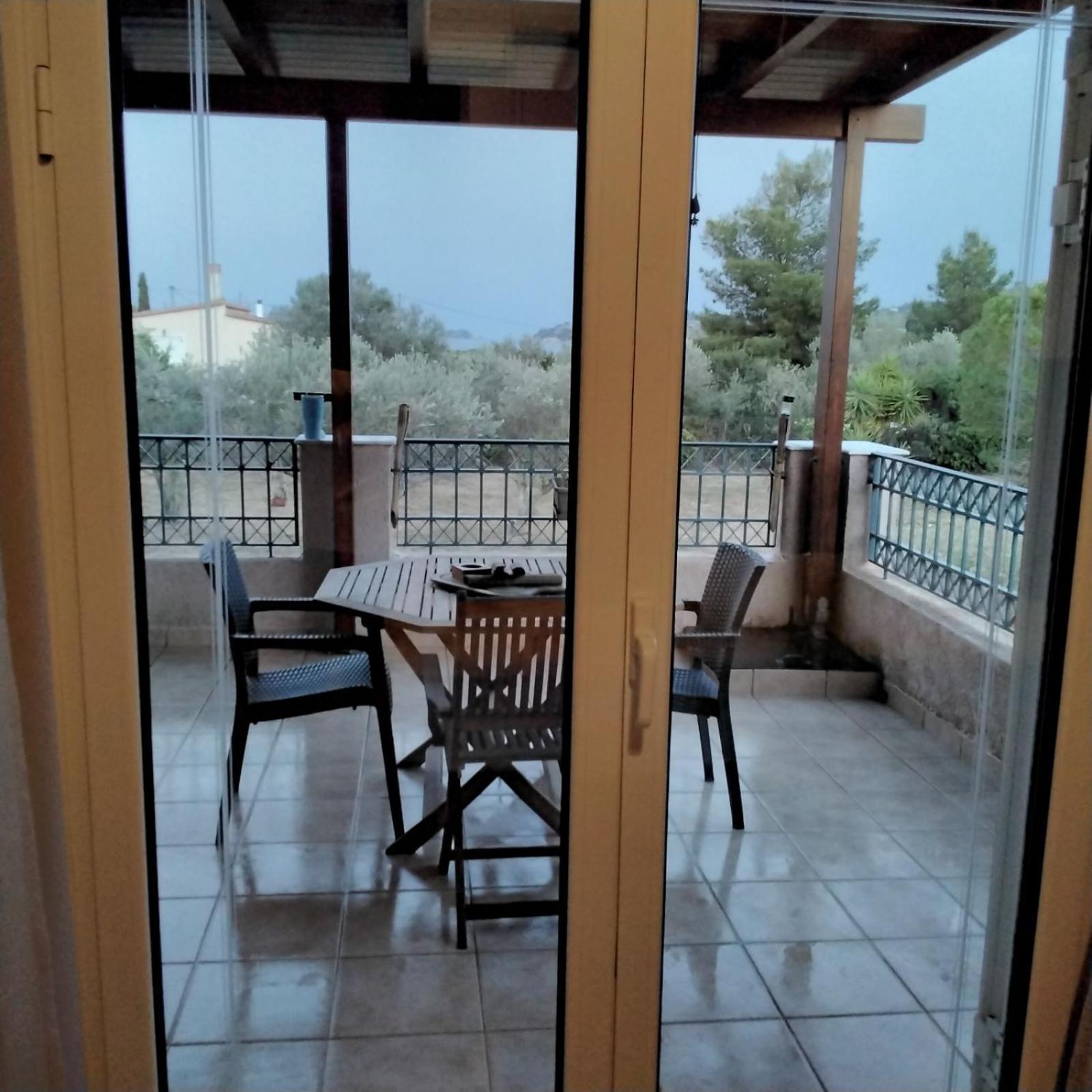 Salty Breeze Experience Vs Olive Flavor Sensation At Porto Cheli Apartment Exterior photo